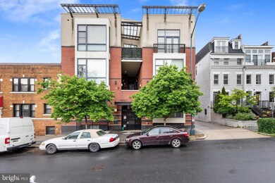 2426 Ontario Rd NW unit 402, Washington, DC 20009 - photo 3