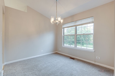 543 Grosse Pointe Cir unit 103, Vernon Hills, IL 60061 - photo 7