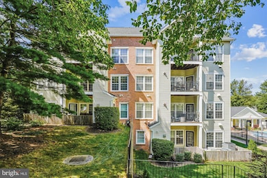 4131 Fountainside Ln unit J204, Fairfax, VA 22030 - photo 5