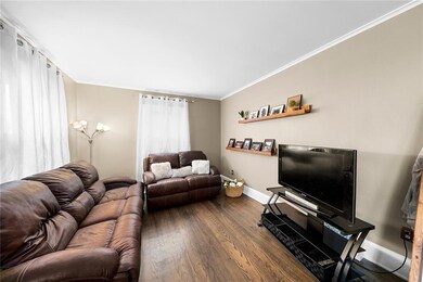 2209 38th St, Des Moines, IA 50310 - photo 7