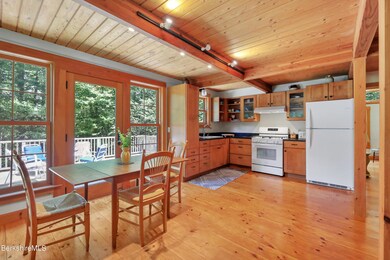 20 Dining Room