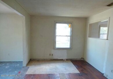 5411 Marcia Cir, Jacksonville, FL 32210 - photo 2