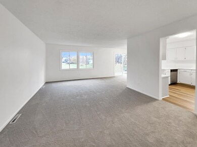 8232 Sumter Ave N, Brooklyn Park, MN 55445 - photo 5