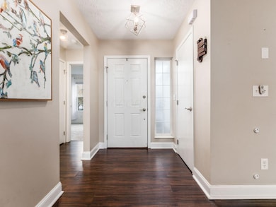 2350 Hetter St, Columbus, OH 43228 - photo 2