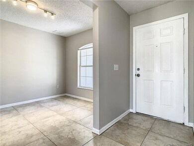 Foyer/Dining Rm