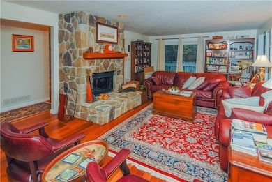 368 Shore Rd unit 2, Ogunquit, ME 03907 - photo 5