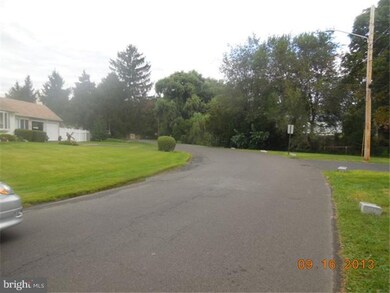1437 Lake Rd, Feasterville Trevose, PA 19053 - photo 2