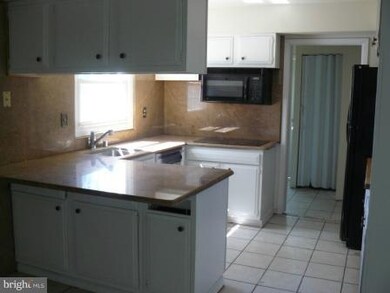 12317 Welling Ln, Bowie, MD 20715 - photo 6