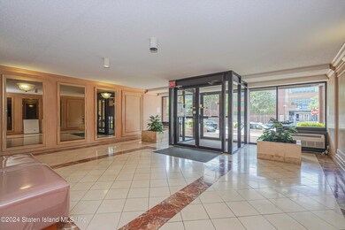 Chestnut Hill at Essex Park unit 2J, Staten Island, NY 10314 - photo 3