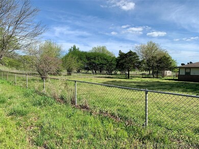 Mature trees in yard