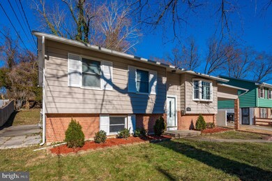 7004 Valley Park Rd, Capitol Heights, MD 20743 - photo 2