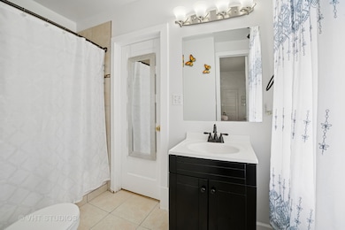 558 N Crystal St, Elgin, IL 60123 - photo 7