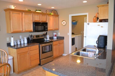 139 Grant Ct, Mount Washington, KY 40047 - photo 4