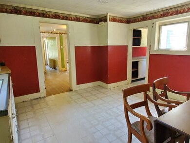 11 West St, Tilton, NH 03276 - photo 5