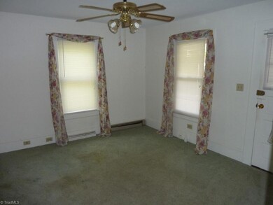 1502 E Fairfield Rd, High Point, NC 27263 - photo 2