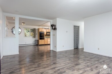 3701ScottSt(7of23)