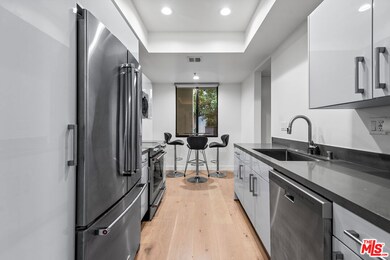 2102 Century Park Ln unit 118, Los Angeles, CA 90067 - photo 3