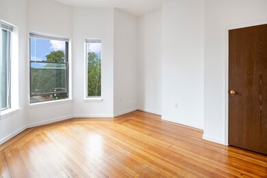 784 Main St unit 6, Cambridge, MA 02139 - photo 3