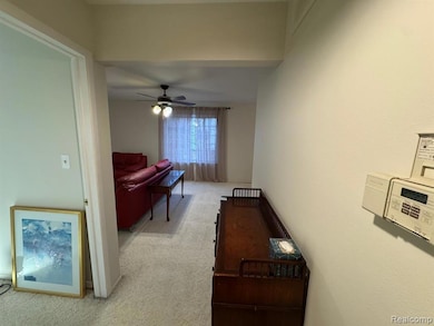 30212 Southfield Rd unit 237, Southfield, MI 48076 - photo 3