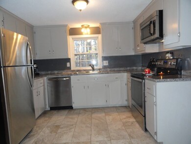 15 Glen Denin Dr, Salem, NH 03079 - photo 7