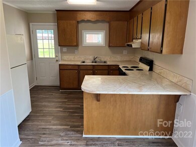 239 Harriet Ln, Statesville, NC 28625 - photo 4