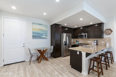 327 Newbury Vista Ln, Newbury Park, CA 91320 - photo 4