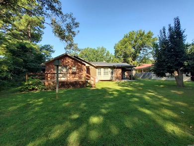 305 N 8th Ave, Piggott, AR 72454 - photo 5