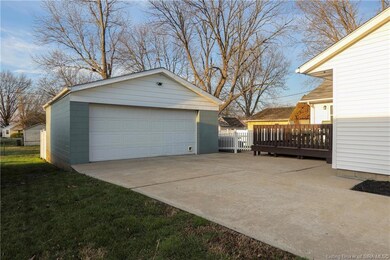 1735 Genung Dr, New Albany, IN 47150 - photo 4