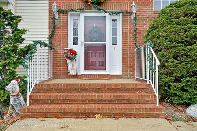 Wide entry porch