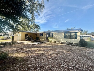 626 Cedar Ln, Lady Lake, FL 32159 - photo 4