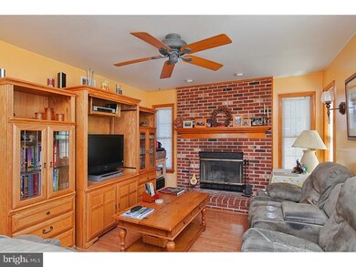 10 Sweet Bay Ln, Swedesboro, NJ 08085 - photo 3