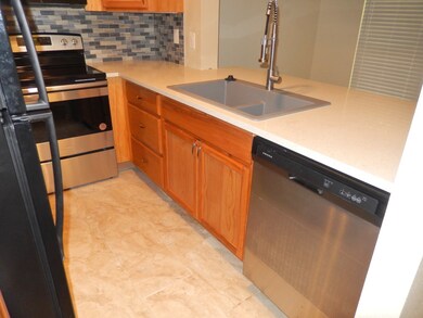 8601 Park Ln unit 312C, Dallas, TX 75231 - photo 7