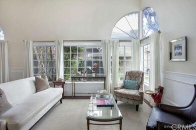Nice Living room entry.
