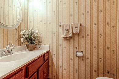 707 Mallard Ln unit 707, Deerfield, IL 60015 - photo 6