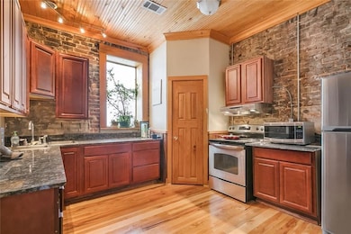 128 W Pine St, Ponchatoula, LA 70454 - photo 7