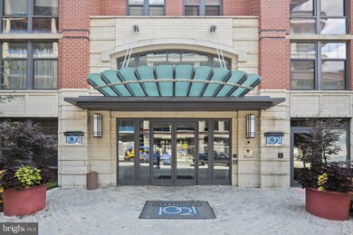 Clarendon 1021 unit 814, Arlington, VA 22201 - photo 2