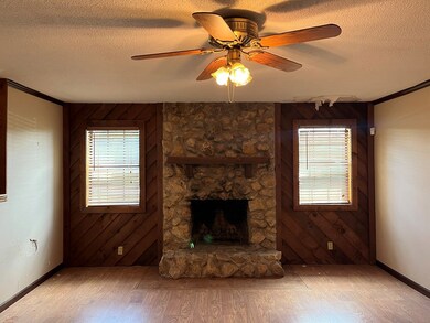 5613 Hill Rd, Albany, GA 31705 - photo 2