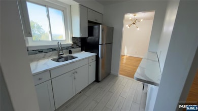 55 Bergen Blvd unit 4A, Palisades Park, NJ 07650 - photo 3