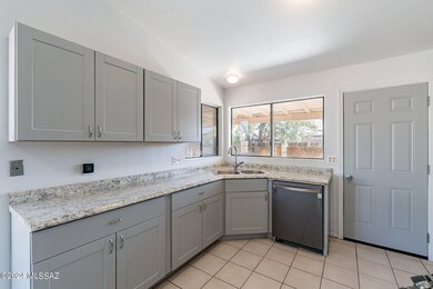 2651 W Bensbrook Place, Tucson, AZ 85741 - photo 7