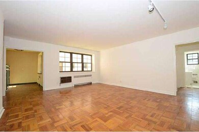 346 E Lancaster Ave unit 201, Wynnewood, PA 19096 - photo 4