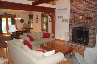 LivingRoom3