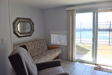 living area 2
