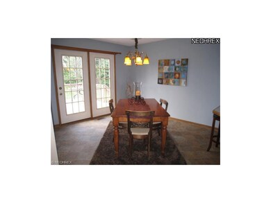 Spacious dinette