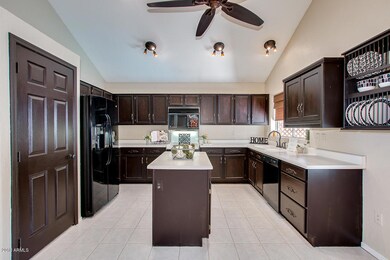 2911 E Menlo St, Mesa, AZ 85213 - photo 7