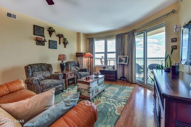 2-Living-Room-Area