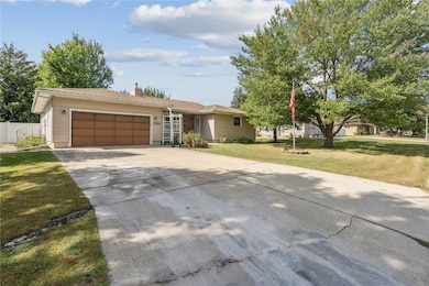 1314 9th St, Jesup, IA 50648 - photo 3