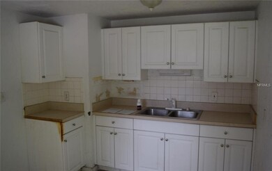 3703 Argon Dr, Tampa, FL 33619 - photo 4