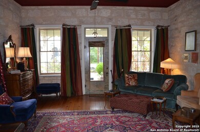 129 Cedar St unit FRONT HOUSE, San Antonio, TX 78210 - photo 3