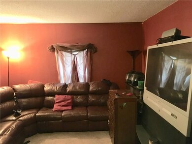 LARGE DEN