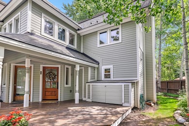 Front entry deck heading into backyard